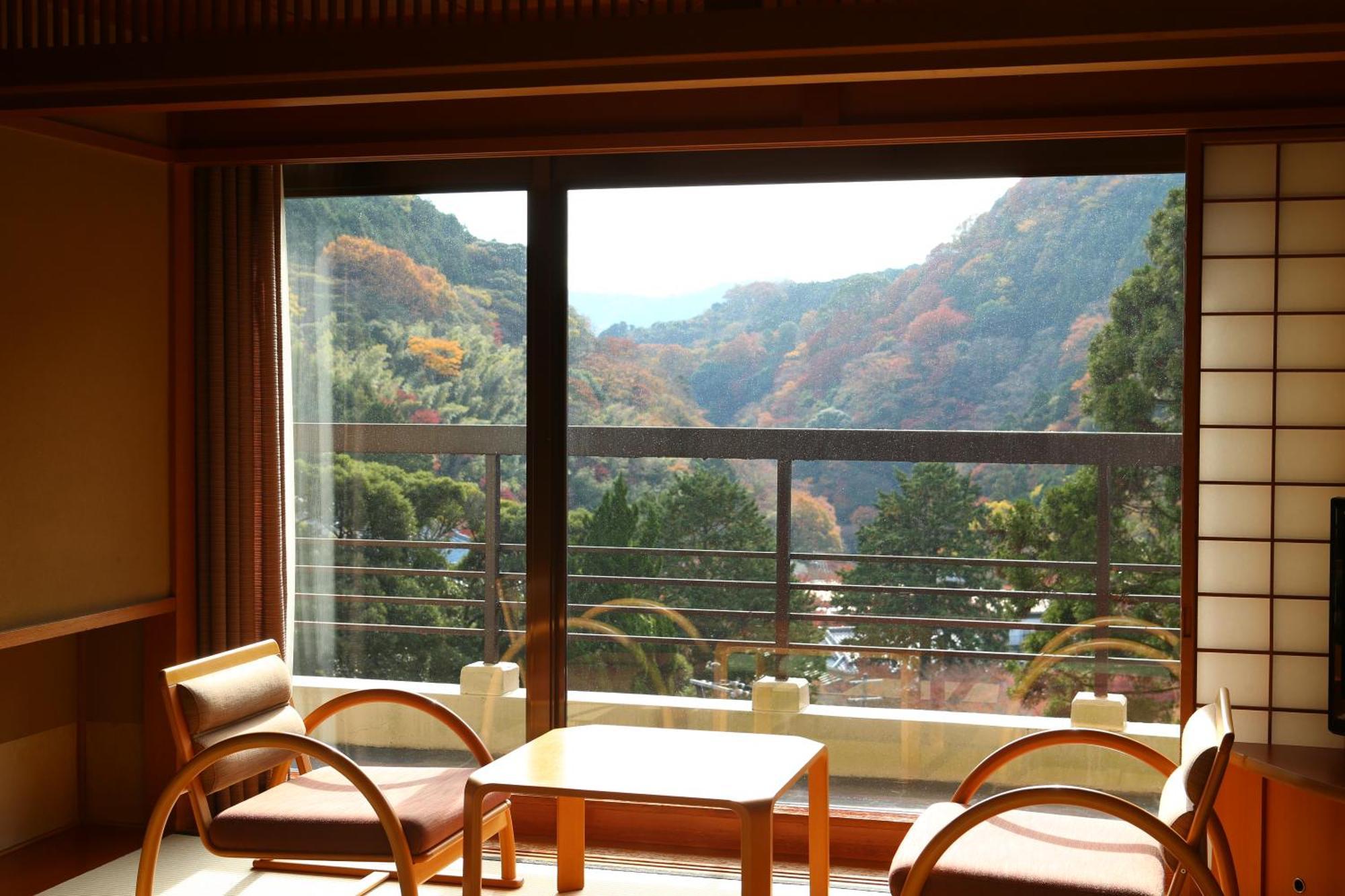 Sansuirou Yugawara Quarto foto